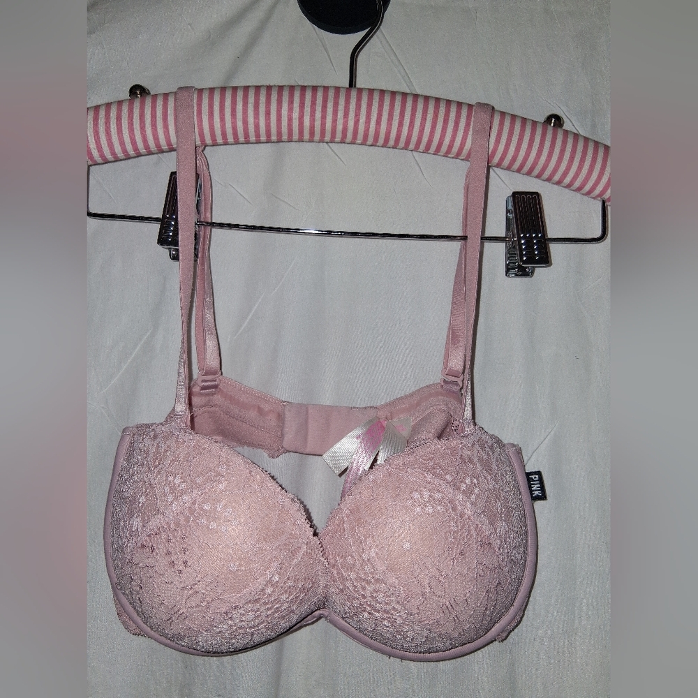 PINK Victoria's Secret Lace Bra - Light Pink